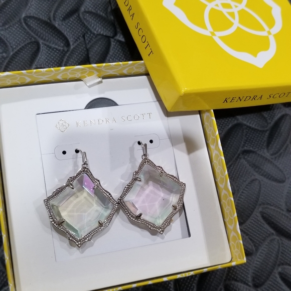 Kendra Scott Yellow White Logo Jewelry / Earrings Gift Box Bundle Padded Fit - Picture 5 of 12